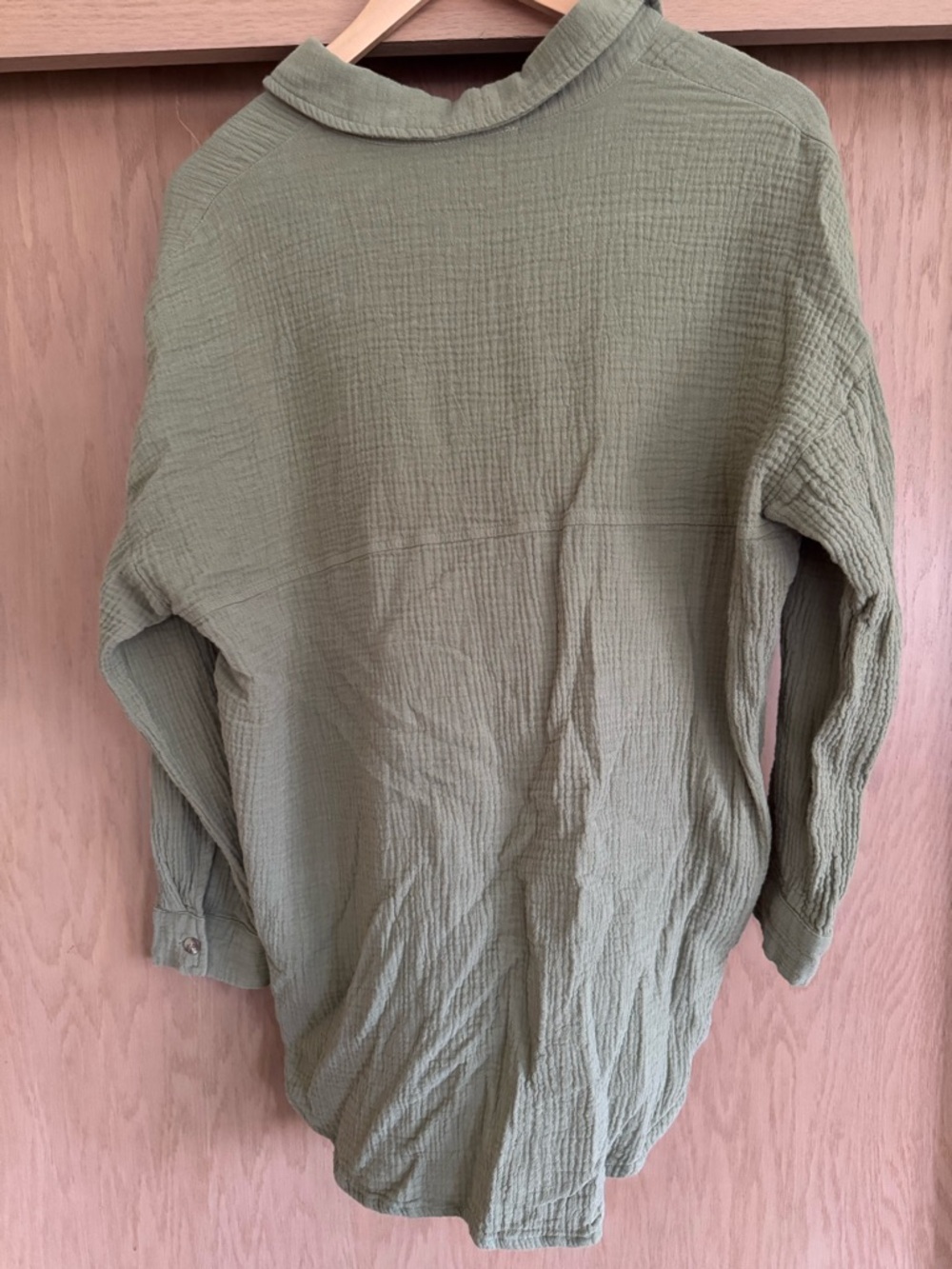 Altered State Lightweight Textured Button-Up Shirt in Olive Green - Picture 4 of 4